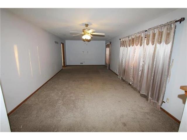4010 S LESLIE Avenue, Independence, MO 64055