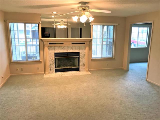 4007 S Crysler Avenue, Independence, MO 64055