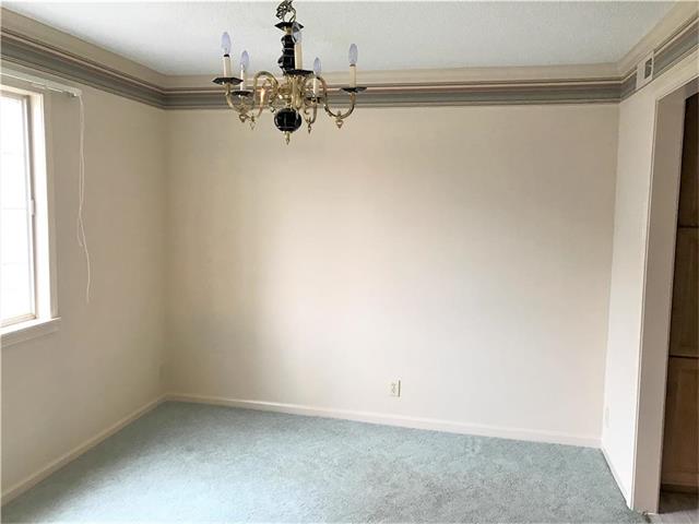 4007 S Crysler Avenue, Independence, MO 64055