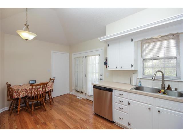 15022 E 33RD Street, Independence, MO 64055