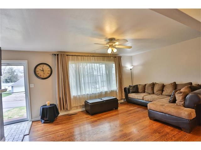 12607 E 49th Street, Independence, MO 64055