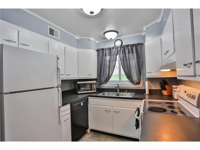12607 E 49th Street, Independence, MO 64055