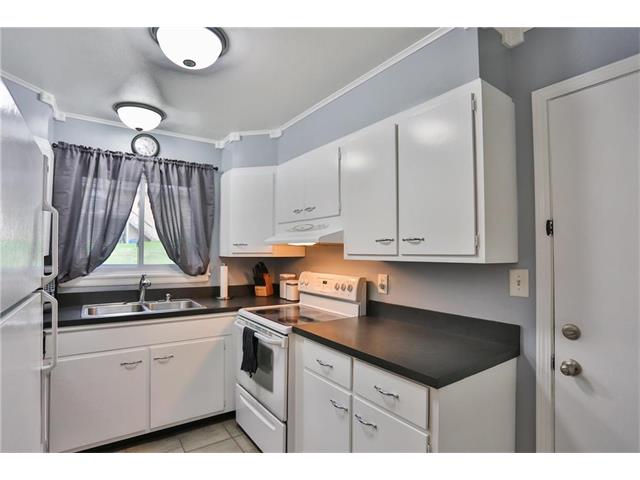 12607 E 49th Street, Independence, MO 64055