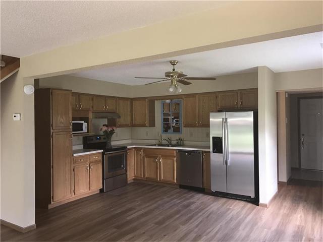2609 S Peck Court, Independence, MO 64055