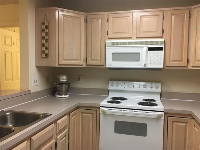 2007 High Street, Independence, MO 64055