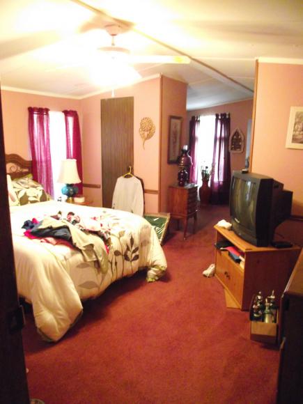 Highland Manor 17311 E US Hwy 40, L39Independence, MO 64055