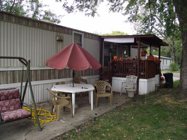 Highland Manor 17311 E US Hwy 40, L39Independence, MO 64055