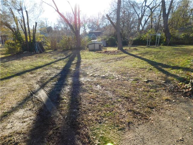 14801 E 39th Street, Independence, MO 64055