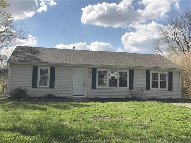 1818 N Farview Drive, Independence, MO 64058