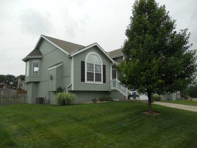 1504 CLEAR CREEK Dr, Kearney, United States 64060