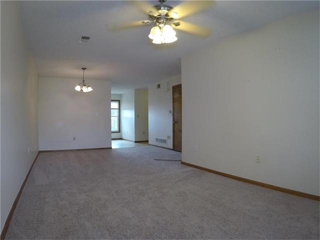 1419 SE 8TH Street, Lee's Summit, MO 64063