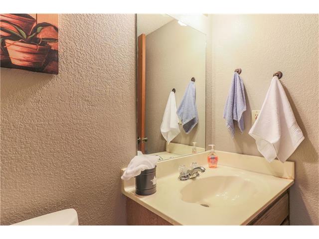 121 NE Greystone Drive, Lee's Summit, MO 64063
