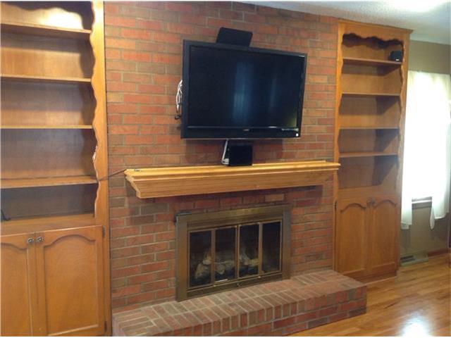 607 NE CORONADO Avenue, Lee's Summit, MO 64063