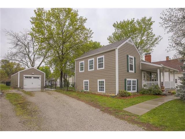 203 SE 4TH Street, Lee's Summit, MO 64063
