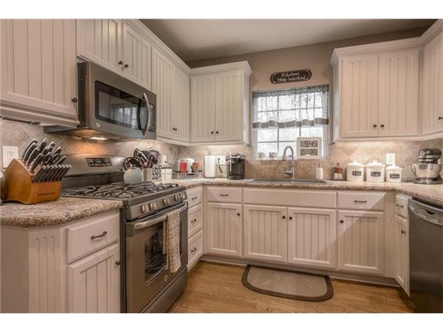 203 SE 4TH Street, Lee's Summit, MO 64063