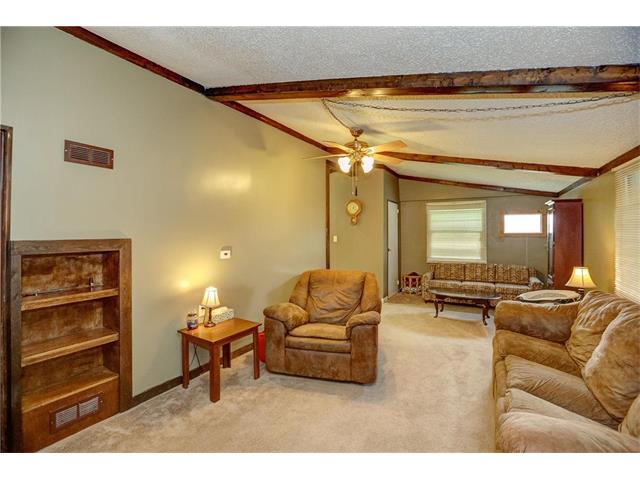 332 S Terrace Avenue, Liberty, MO 64068