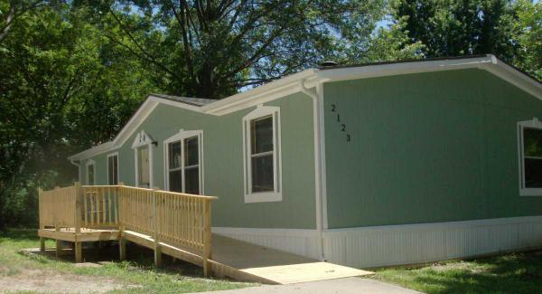 Liberty Landing Manufactured Home Community 2123 JettyLiberty, MO 64068