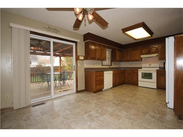 7304 CHADDY Circle, Pleasant Valley, MO 64068