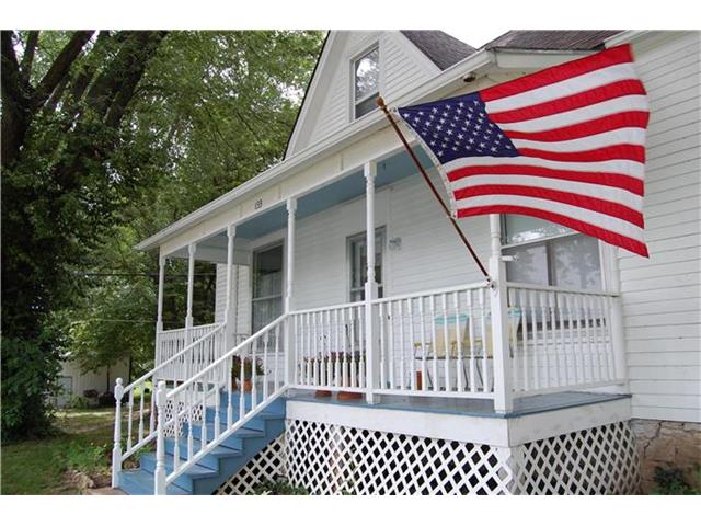 133 Walnut Street, Napoleon, MO 64074