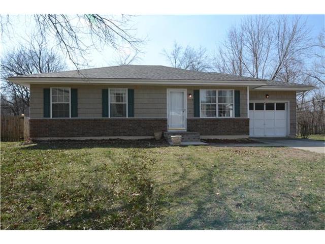 1113 SE 20TH Street, Oak Grove, MO 64075