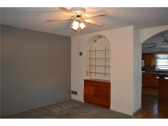 710 E 12th Street, Oak Grove, MO 64075