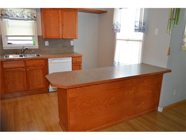 710 E 12th Street, Oak Grove, MO 64075
