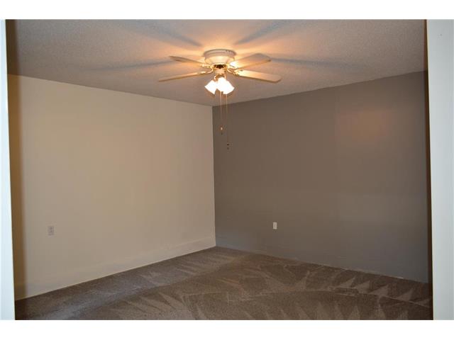 710 E 12th Street, Oak Grove, MO 64075