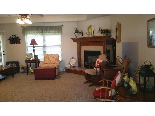 900 SW Bobcat Drive, Oak Grove, MO 64075