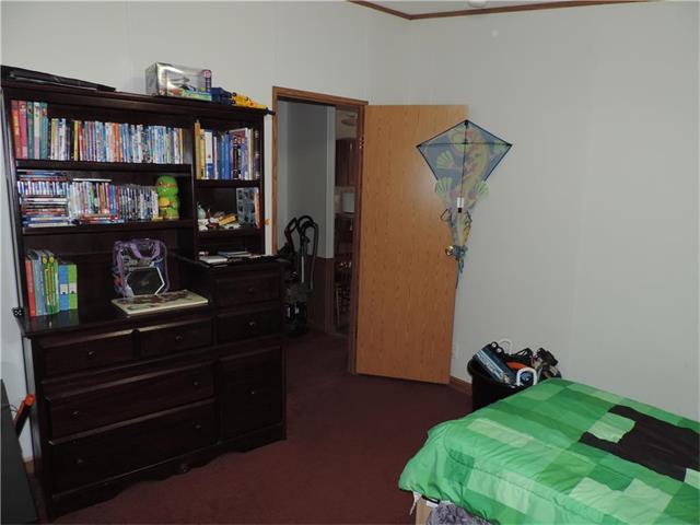 24824 S King Road, Peculiar, MO 64078