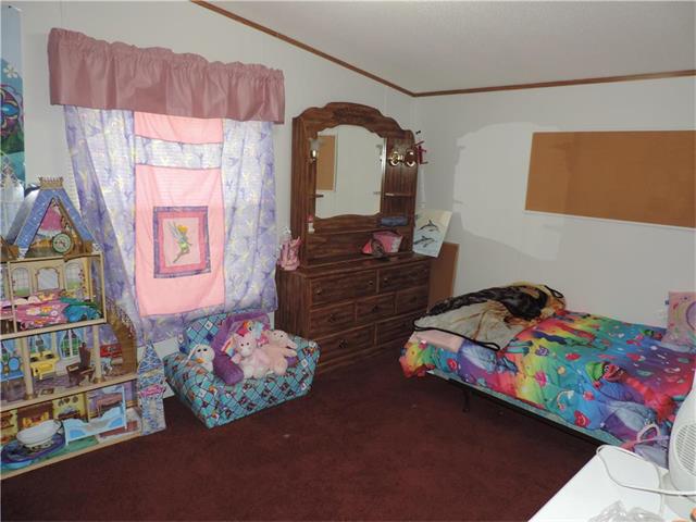 24824 S King Road, Peculiar, MO 64078