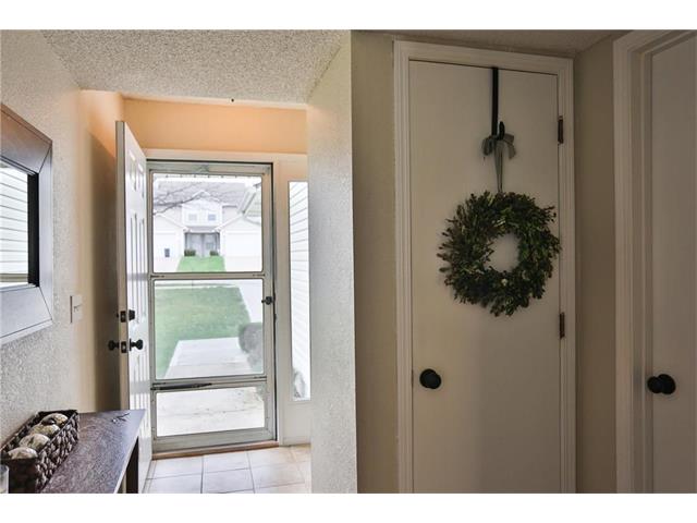 1410 SE Lexington Avenue, Lee's Summit, MO 64081