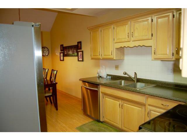620 NW Timberbrooke Drive, Lee's Summit, MO 64081