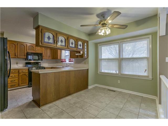 117 Johnston Parkway, Raymore, MO 64083