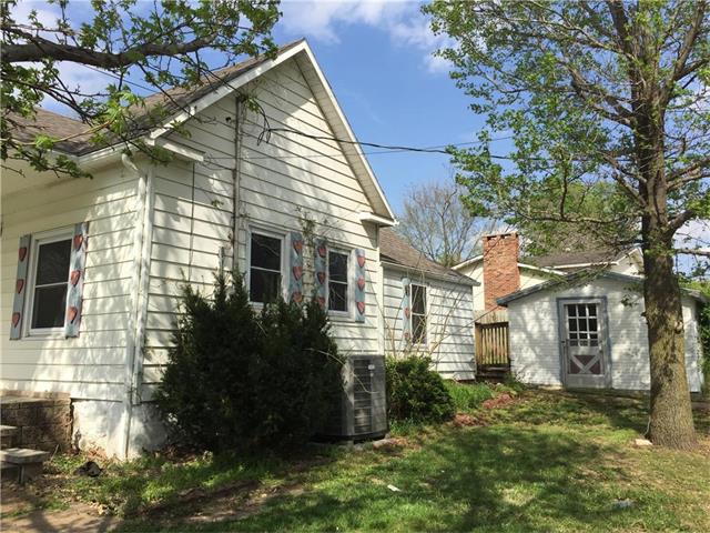 617 S Thornton Street, Richmond, MO 64085