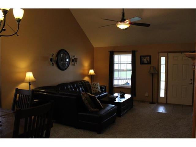 107 W South Street, Richmond, MO 64085