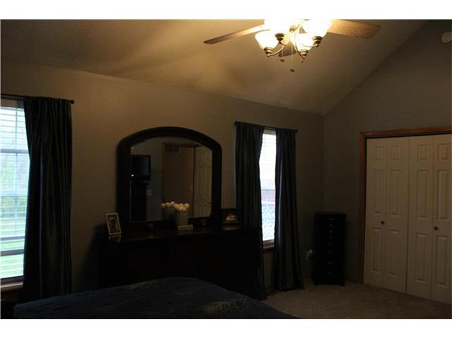 107 W South Street, Richmond, MO 64085