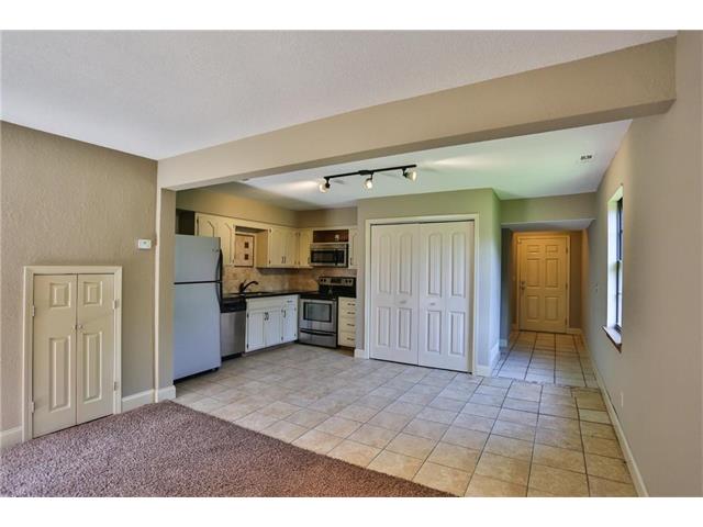 123 NE Greystone Drive, Lee's Summit, MO 64086