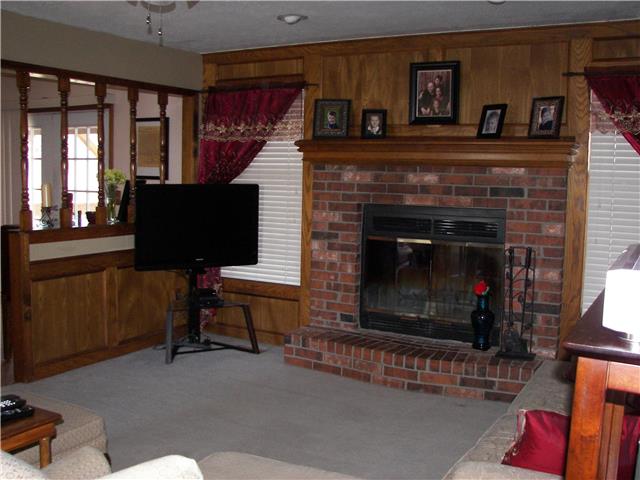 1316 NE Depot Drive, Lee's Summit, MO 64086