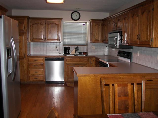 1316 NE Depot Drive, Lee's Summit, MO 64086