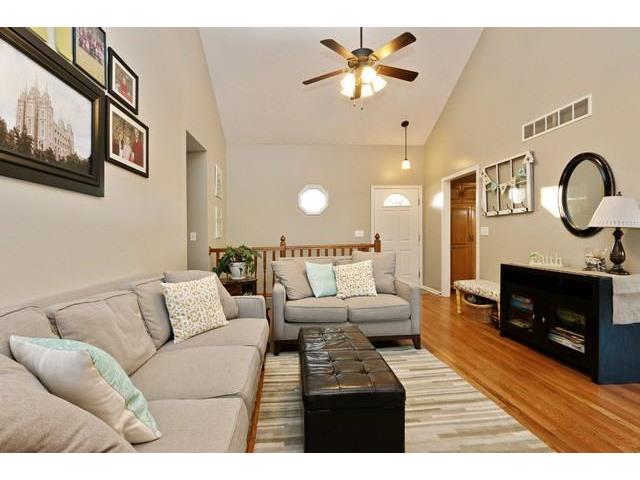 1509 NE Whitestone Dr, Lee's Summit, United States 64086