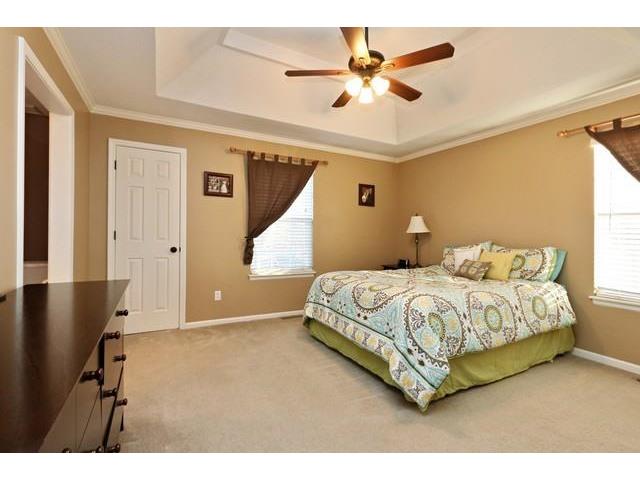 1509 NE Whitestone Dr, Lee's Summit, United States 64086