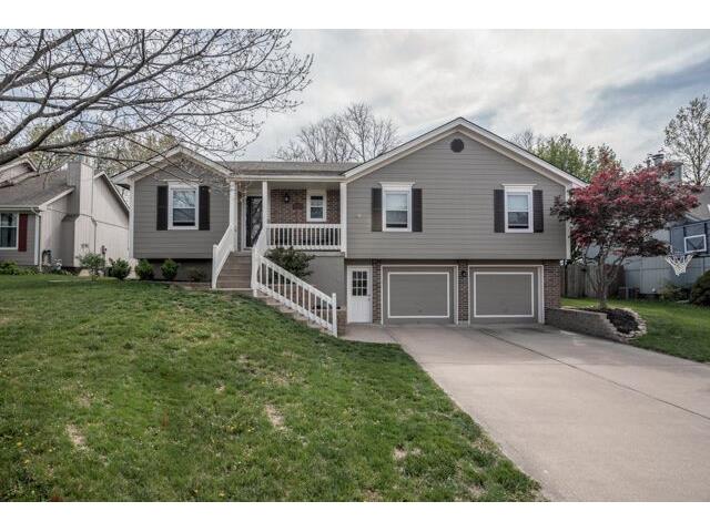 1537 NE Tawny Drive, Lee&#039;s Summit, MO 64086