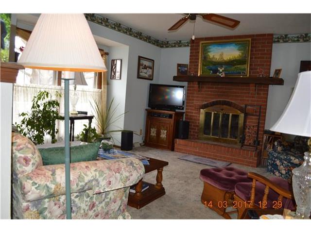 112 S Paul Drive, Sibley, MO 64088