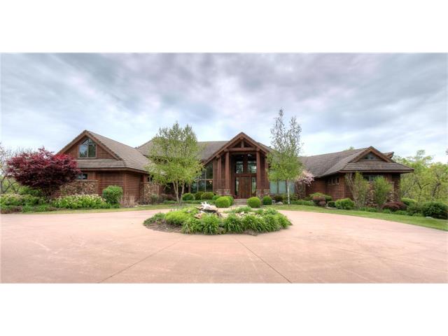 2000 NE 132nd Street, Smithville, MO 64089