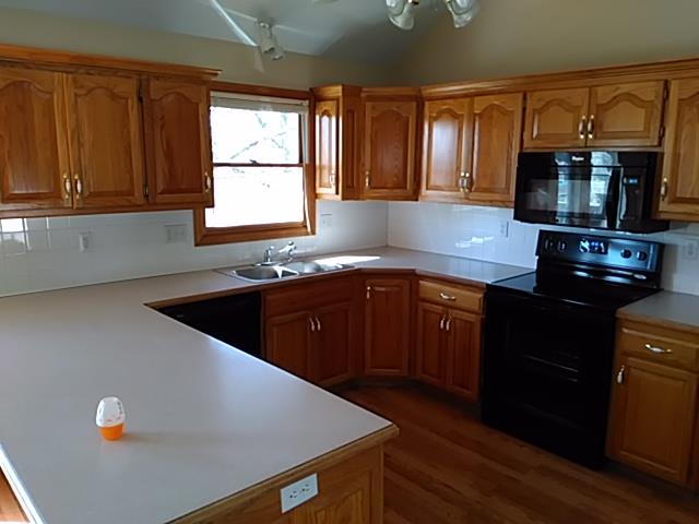 306 Porter Drive, Smithville, MO 64089
