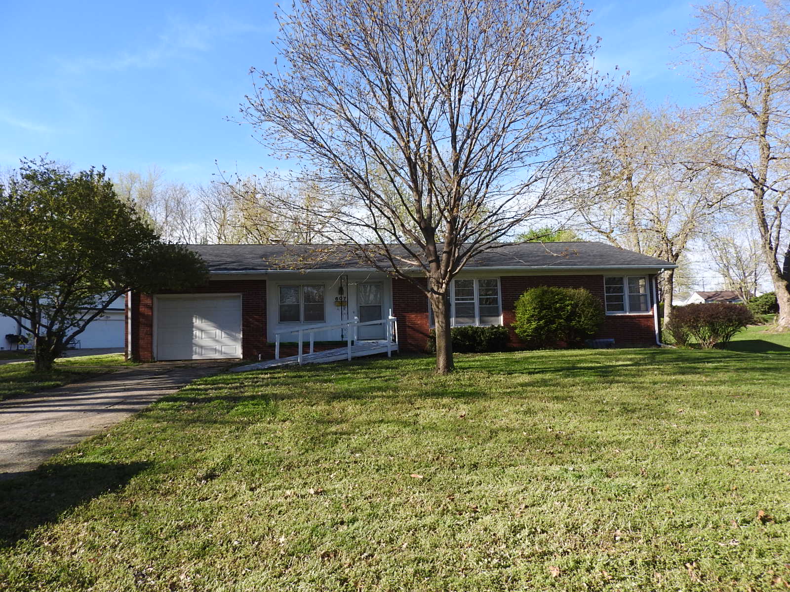 607 Christopher, Warrensburg, MO 64093