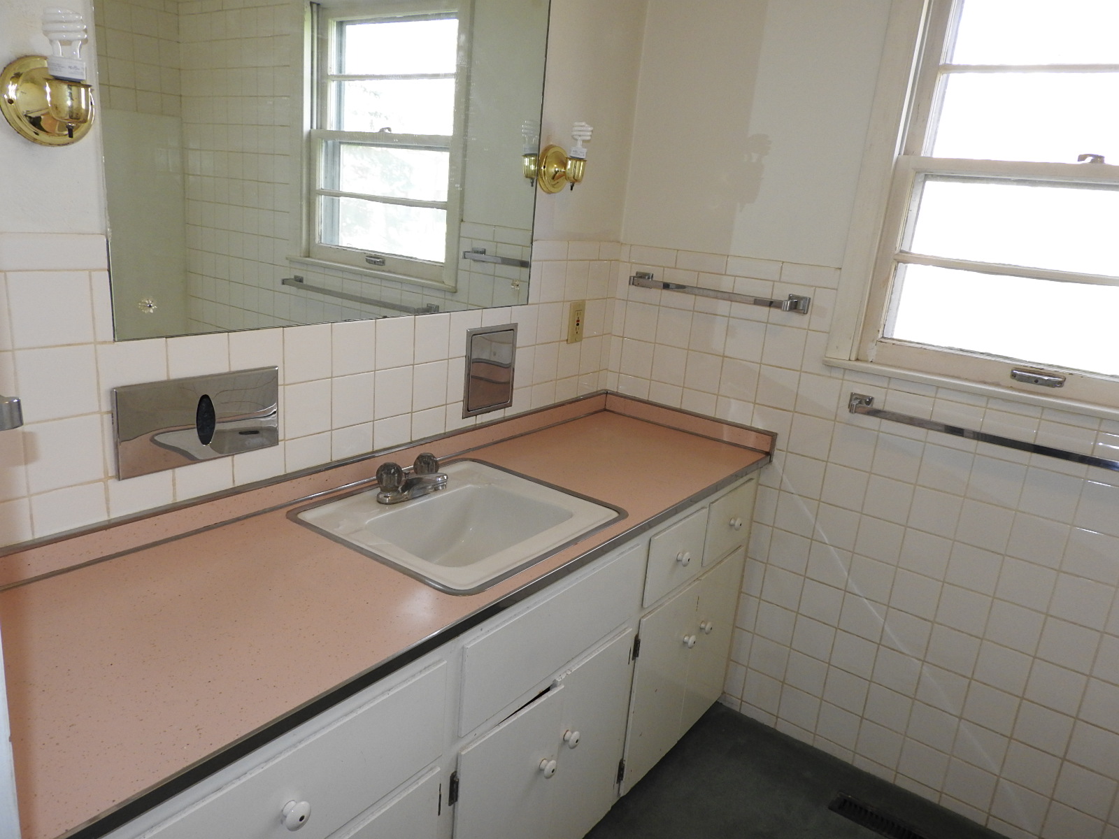 607 Christopher, Warrensburg, MO 64093
