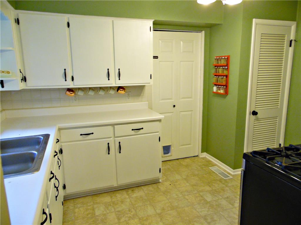 1118 Anderson, Warrensburg, MO 64093