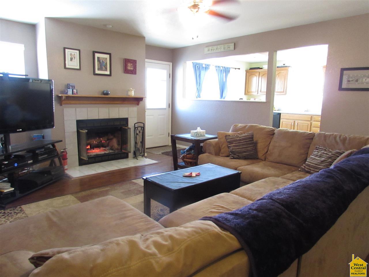 141 SE 621st Rd, Warrensburg, MO 64093