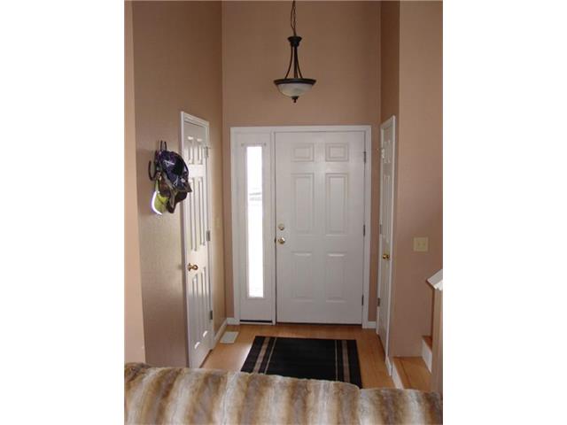 707 Hallbrooke Drive, Warrensburg, MO 64093